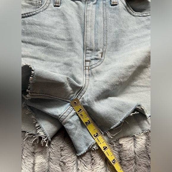 Madewell Relaxed Denim Shorts in Essen Wash Size 27 - Picture 7 of 11